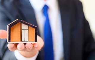 6 Essentials of Starting Your Own Real Estate Agency